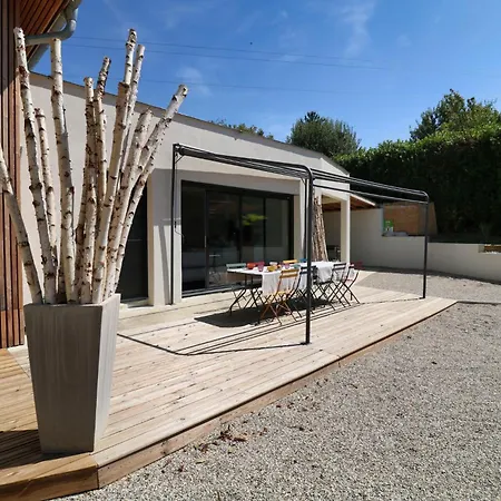 Le Refuge * Domessin